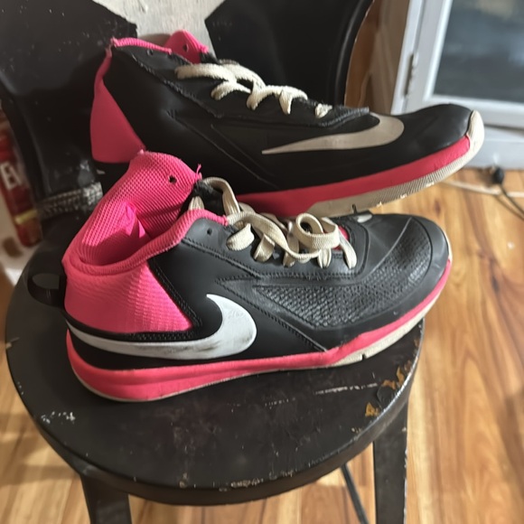 Meet your Posher, Christina - Picture 6 of 6